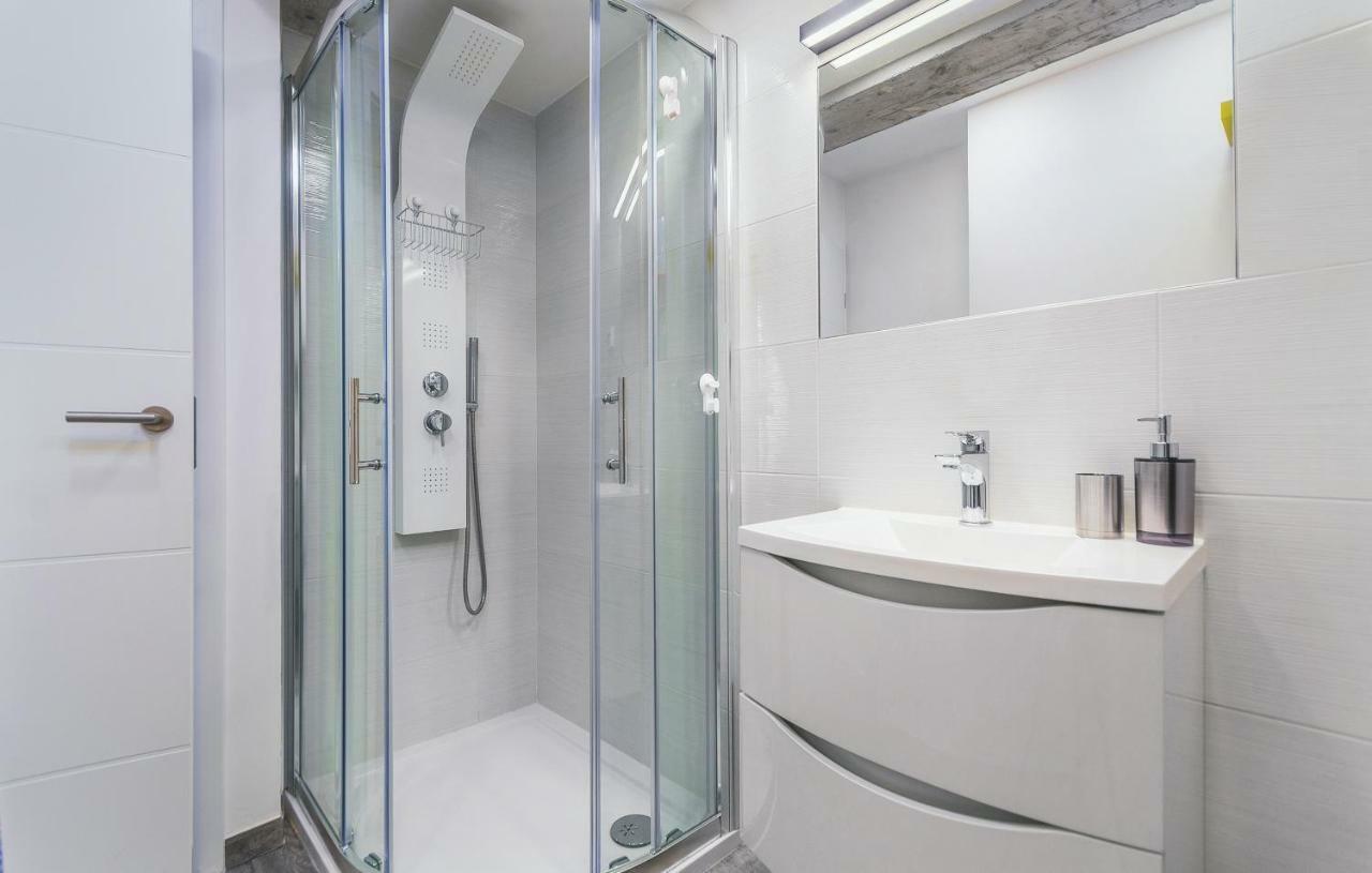 Orion Apartment Пореч Экстерьер фото